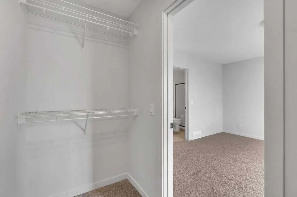 1497 Rangeview Drive SE Calgary AB T3S 0K5