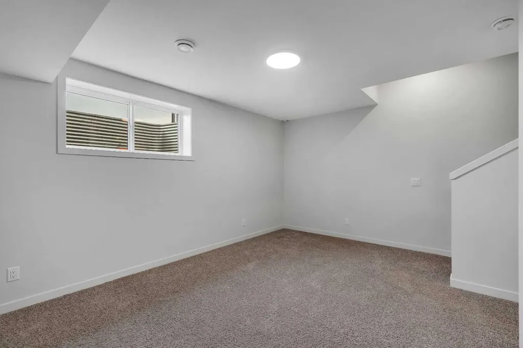1497 Rangeview Drive SE Calgary AB T3S 0K5