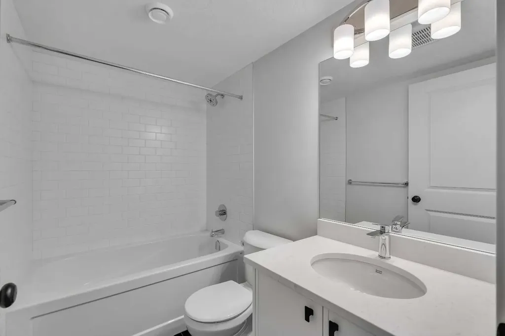 1497 Rangeview Drive SE Calgary AB T3S 0K5
