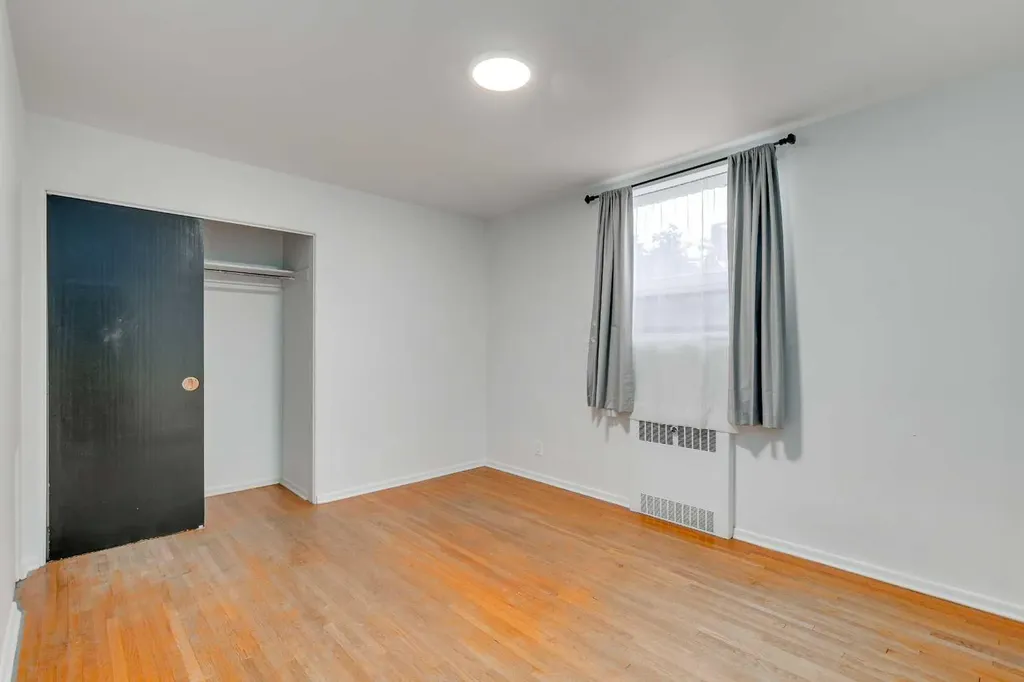 1216 15 Avenue SW Calgary AB T3C 0X5