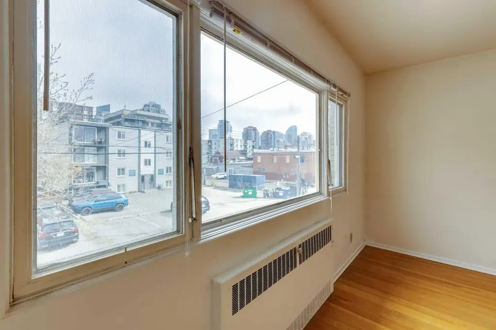 1216 15 Avenue SW Calgary AB T3C 0X5