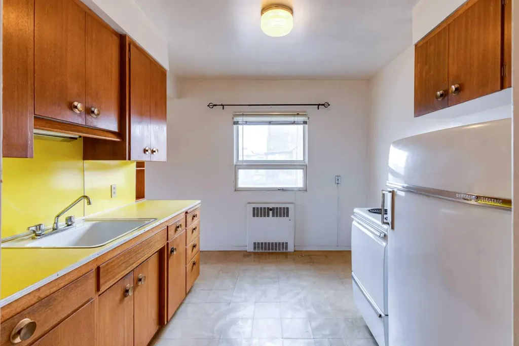 1216 15 Avenue SW Calgary AB T3C 0X5