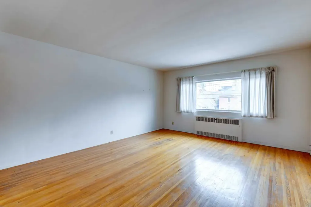 1216 15 Avenue SW Calgary AB T3C 0X5