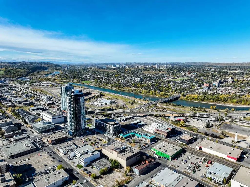 1216 15 Avenue SW Calgary AB T3C 0X5