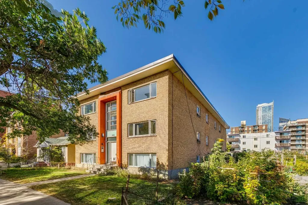 1216 15 Avenue SW Calgary AB T3C 0X5