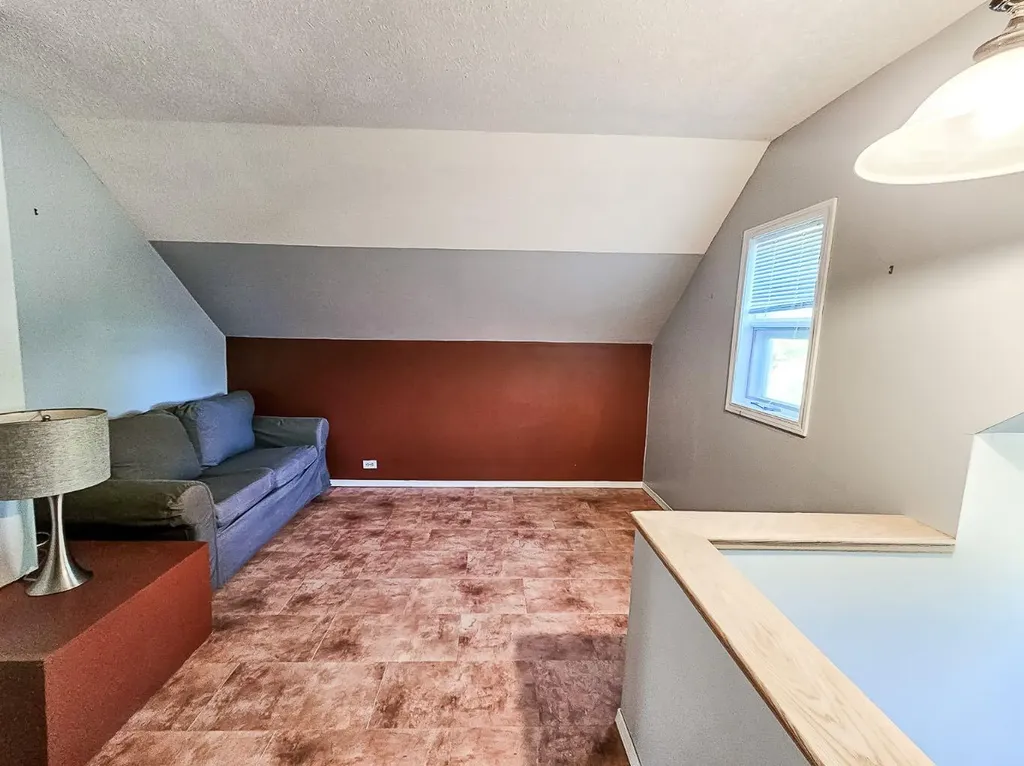 131 2nd Street NW Falher AB T0H 1M0