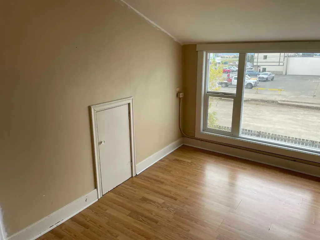 10908 102 Avenue Fairview AB T0H 1L0