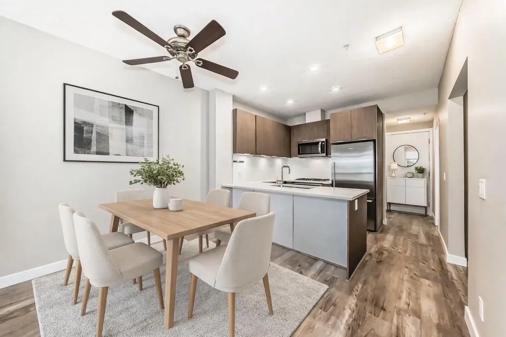 823 5 Avenue NW Calgary AB T2N 0R5