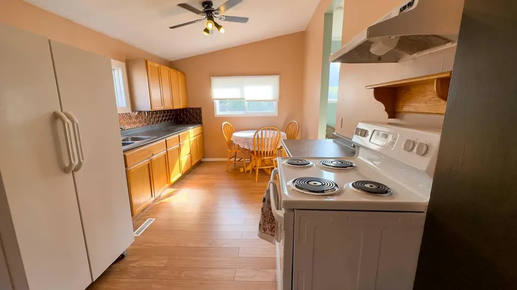 1025 14 Street Wainwright AB T9W1K6