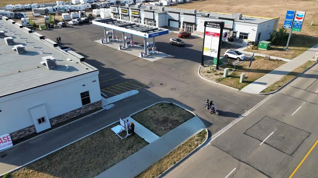 5302 Vista Trail Blackfalds AB T0M 0J0