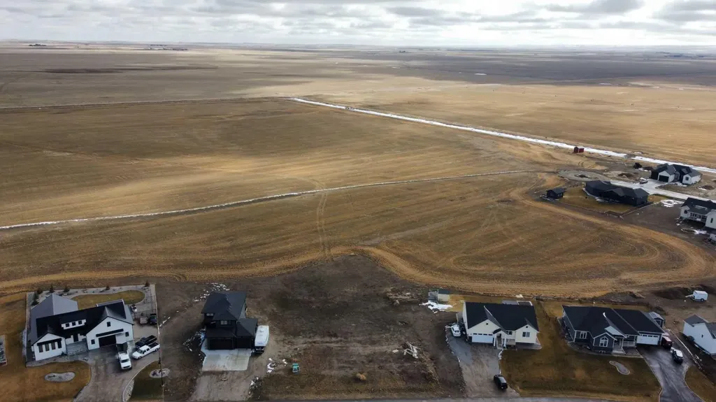 61 Pebble Creek Cove Raymond AB T0K 2S0