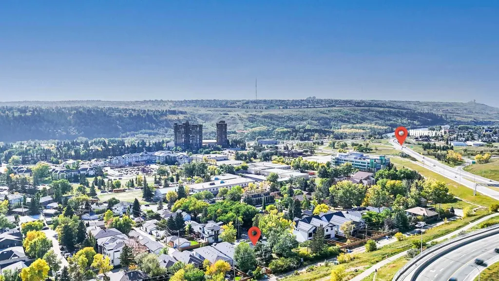 3652 8 Avenue NW Calgary AB T2N1E1