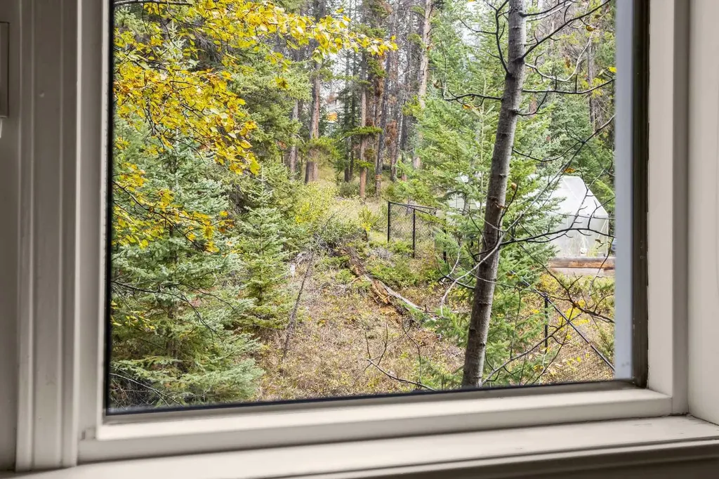 147 Benchlands Terrace S Canmore AB T1W 1G2