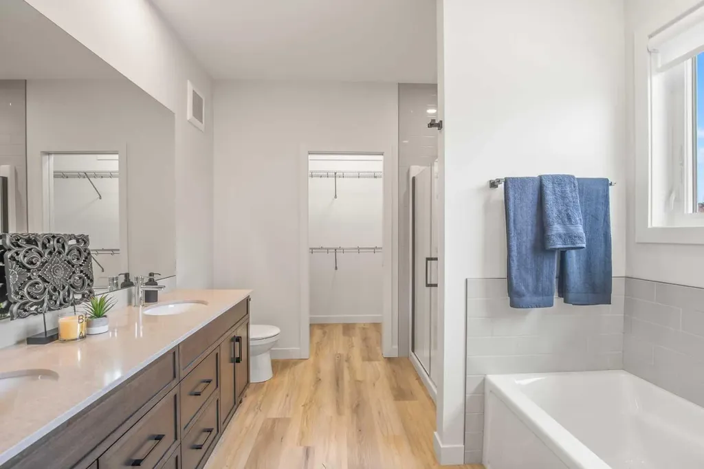 151 Cedar Square Blackfalds AB T4M 0A2