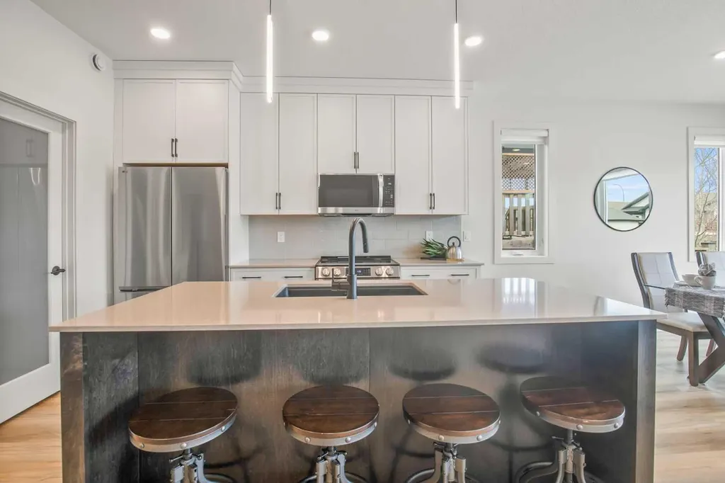 151 Cedar Square Blackfalds AB T4M 0A2