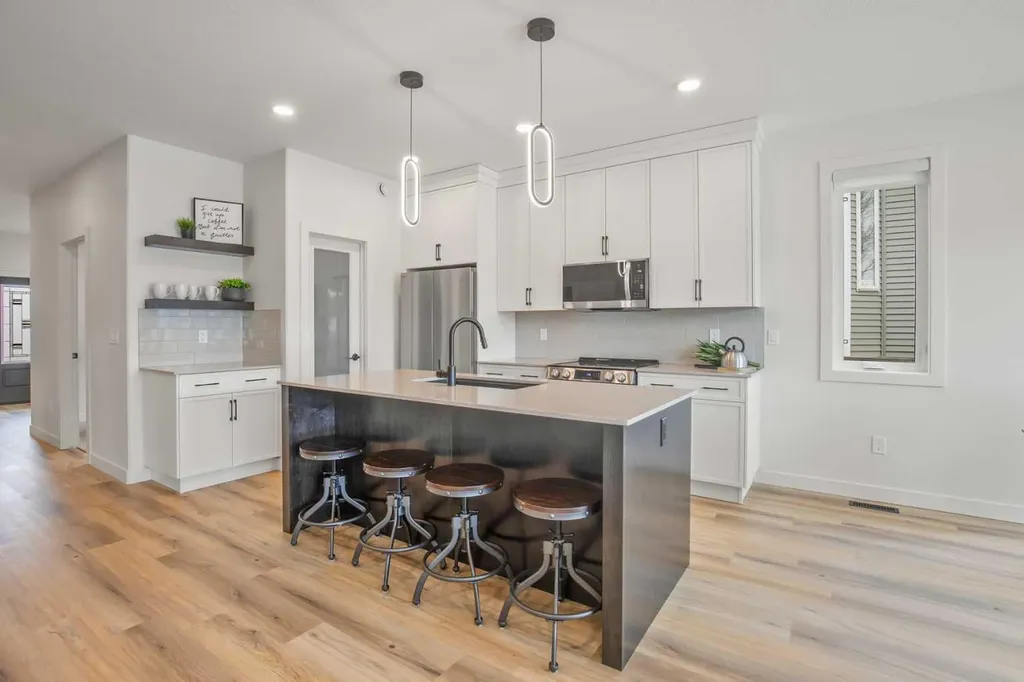 151 Cedar Square Blackfalds AB T4M 0A2