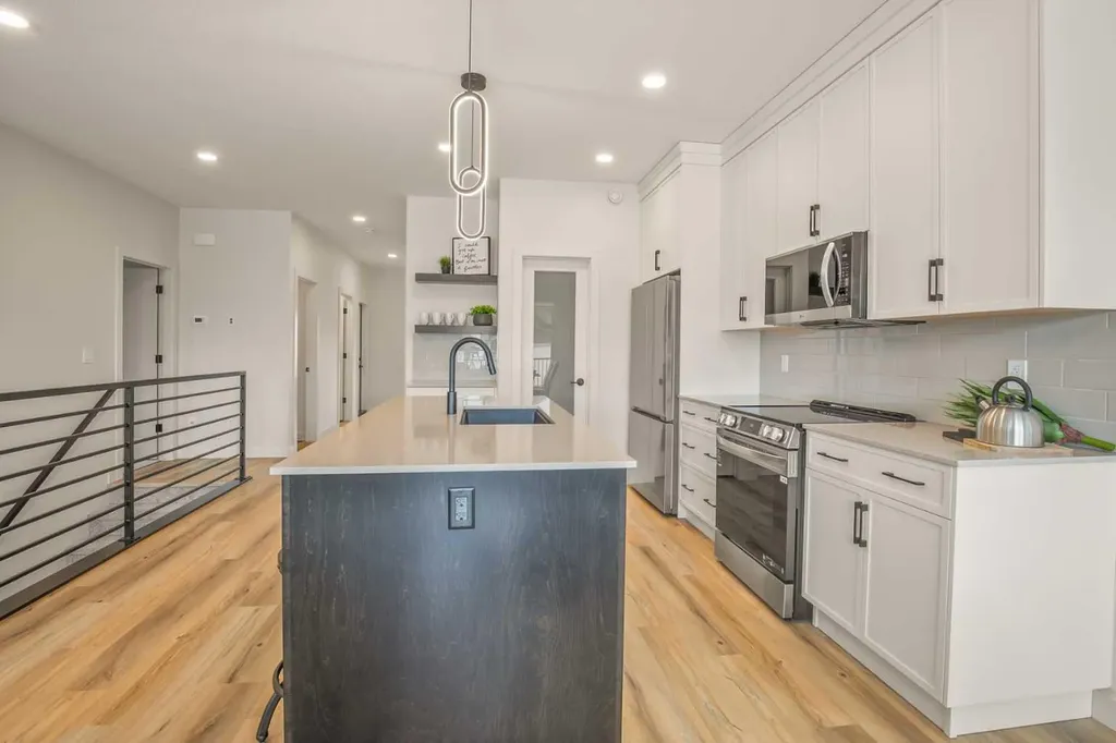 151 Cedar Square Blackfalds AB T4M 0A2