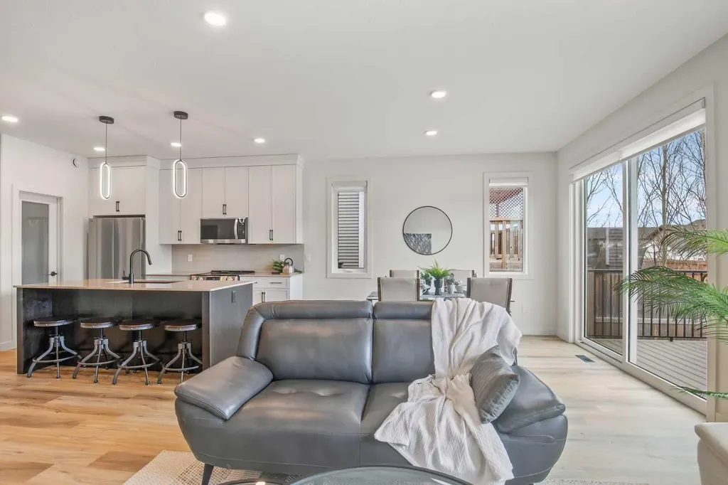 151 Cedar Square Blackfalds AB T4M 0A2