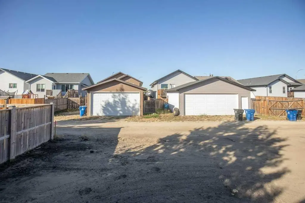 151 Cedar Square Blackfalds AB T4M 0A2