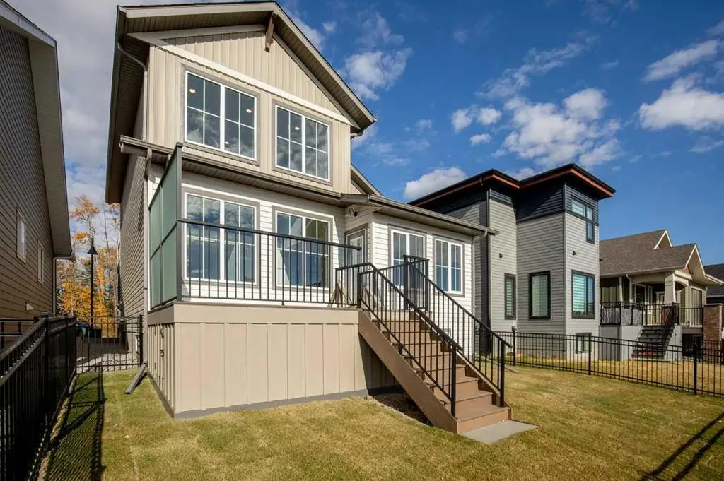 5 Songbird Green Sylvan Lake AB T4S 0S6