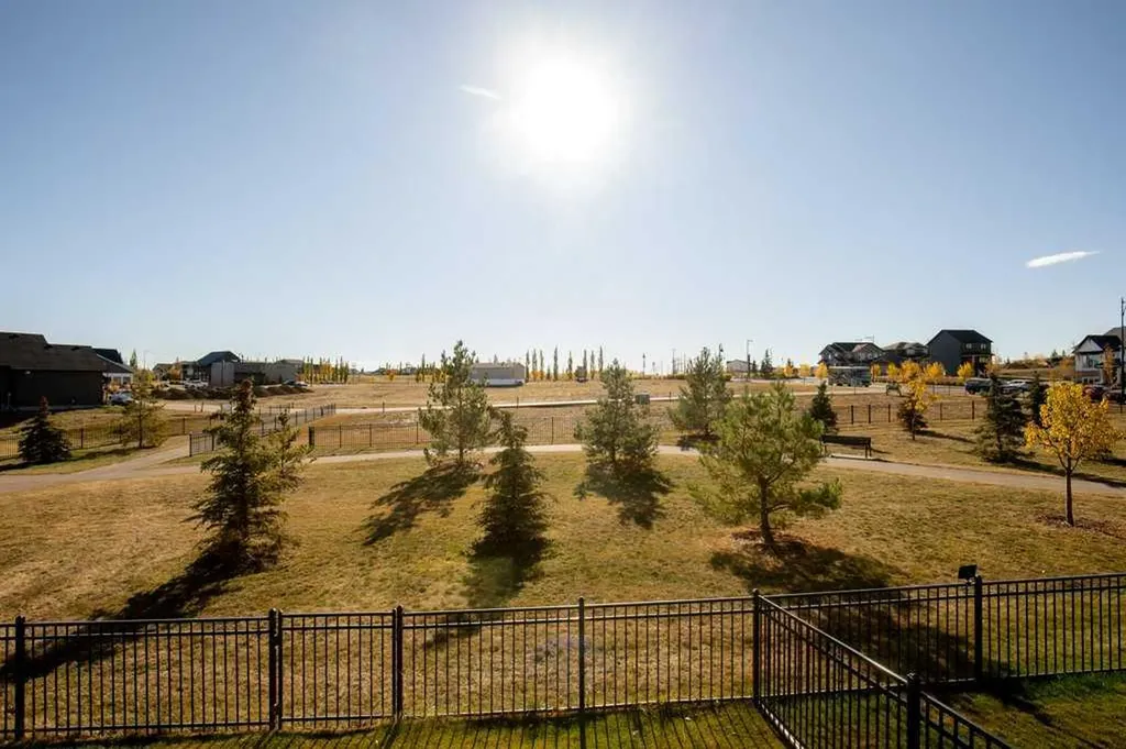 5 Songbird Green Sylvan Lake AB T4S 0S6