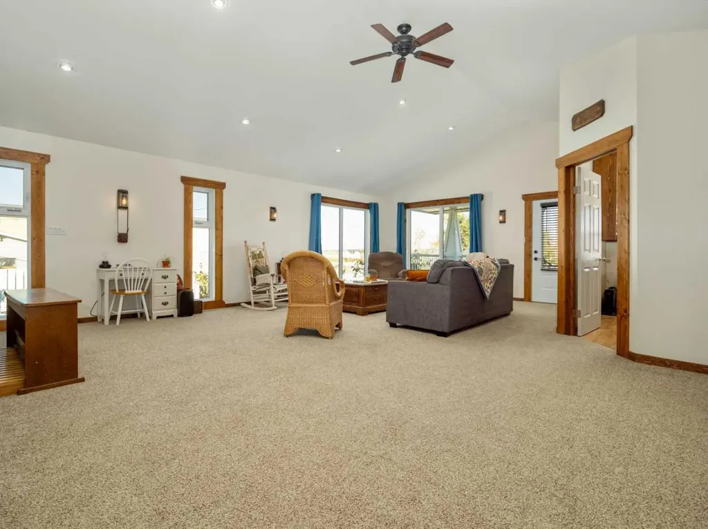 608 Rogers Avenue Picture Butte AB T0K 1V0