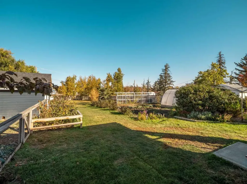 608 Rogers Avenue Picture Butte AB T0K 1V0