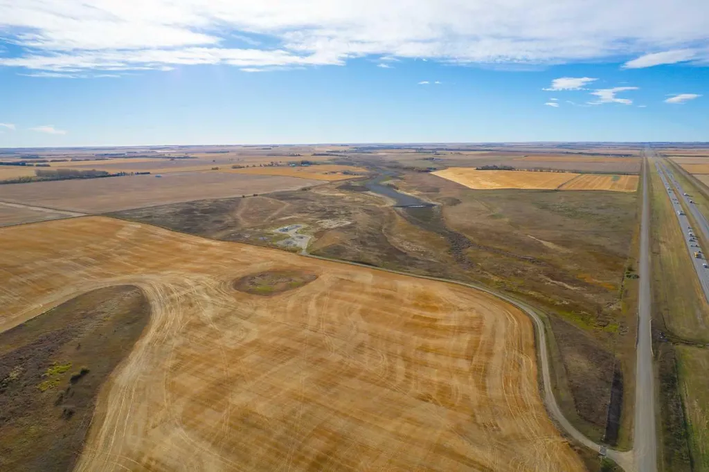NW-1-31-1-W5 Range Road 10a Rural Mountain View County AB T0M0N0