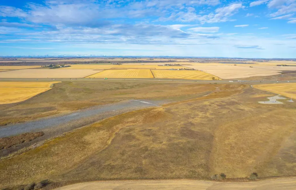 NW-1-31-1-W5 Range Road 10a Rural Mountain View County AB T0M0N0
