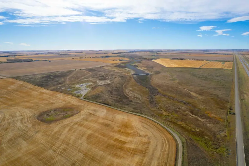 NW-1-31-1-W5 Range Road 10a Rural Mountain View County AB T0M0N0