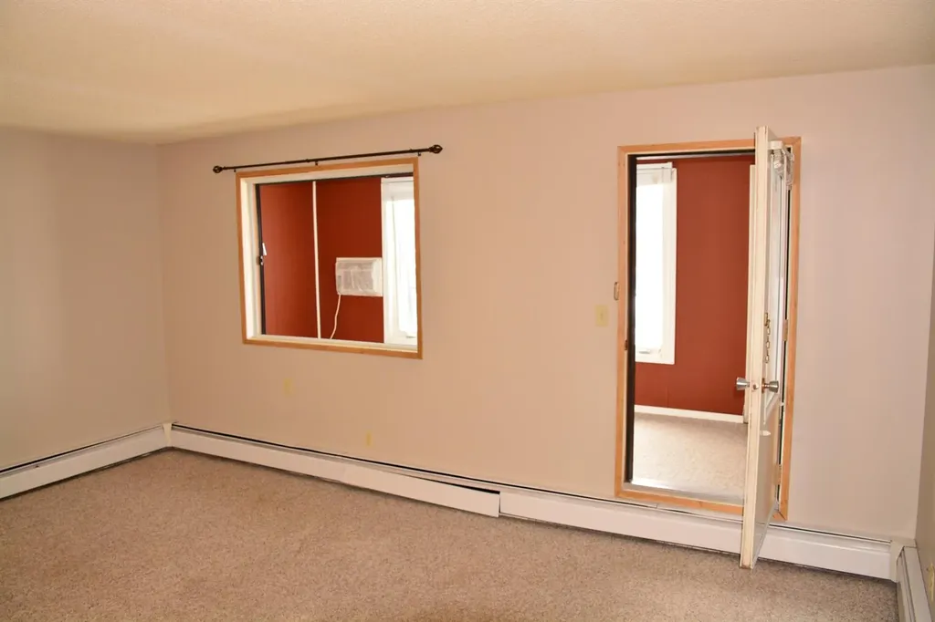 10118 100 Avenue Peace River AB T8S1R3