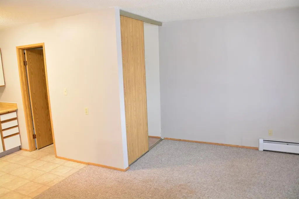 10118 100 Avenue Peace River AB T8S1R3