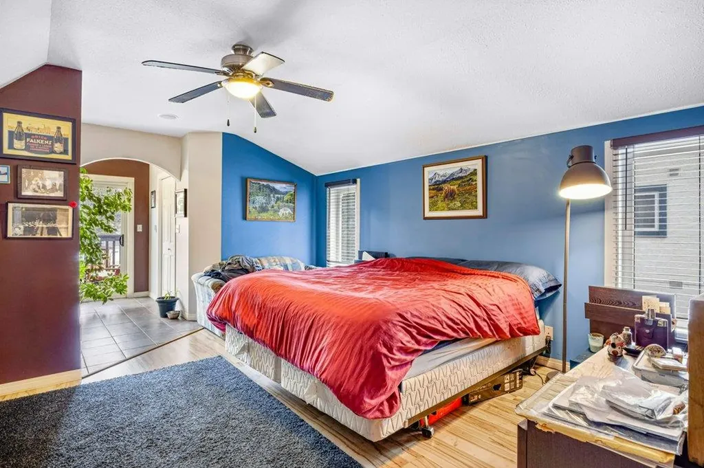 412 Cougar Street Banff AB T1L1A1