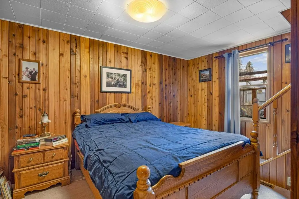 412 Cougar Street Banff AB T1L1A1