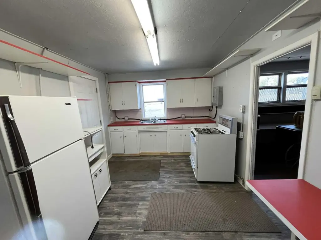 218 Main Street Burdett AB T0K 0J0