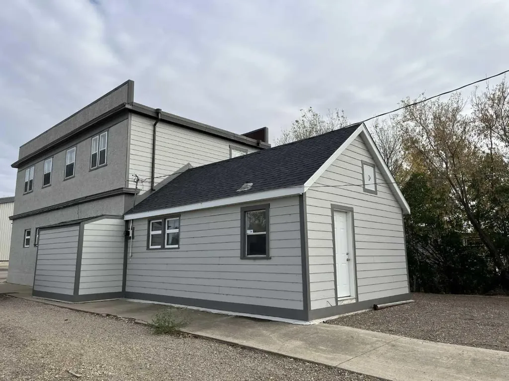 218 Main Street Burdett AB T0K 0J0