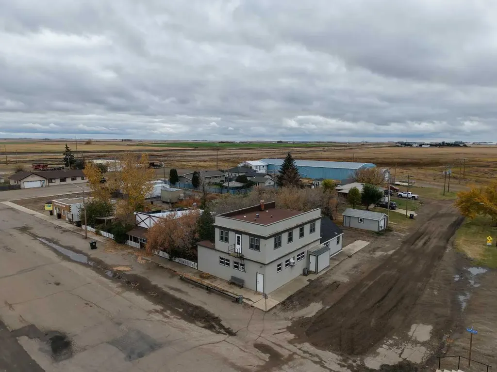 218 Main Street Burdett AB T0K 0J0