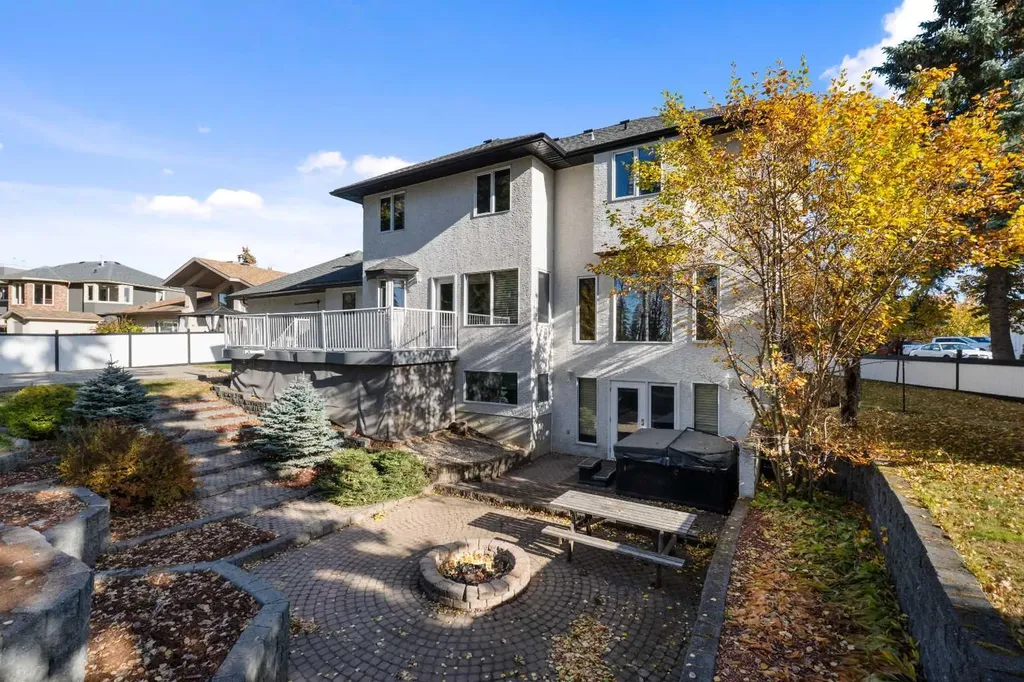 101 Park Drive Whitecourt AB T7S 1S6