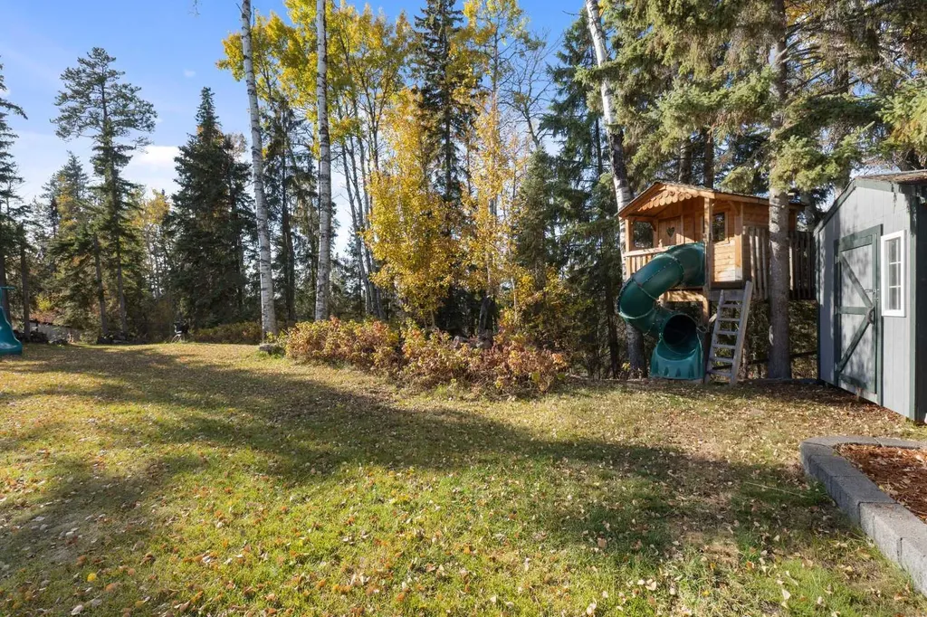 101 Park Drive Whitecourt AB T7S 1S6