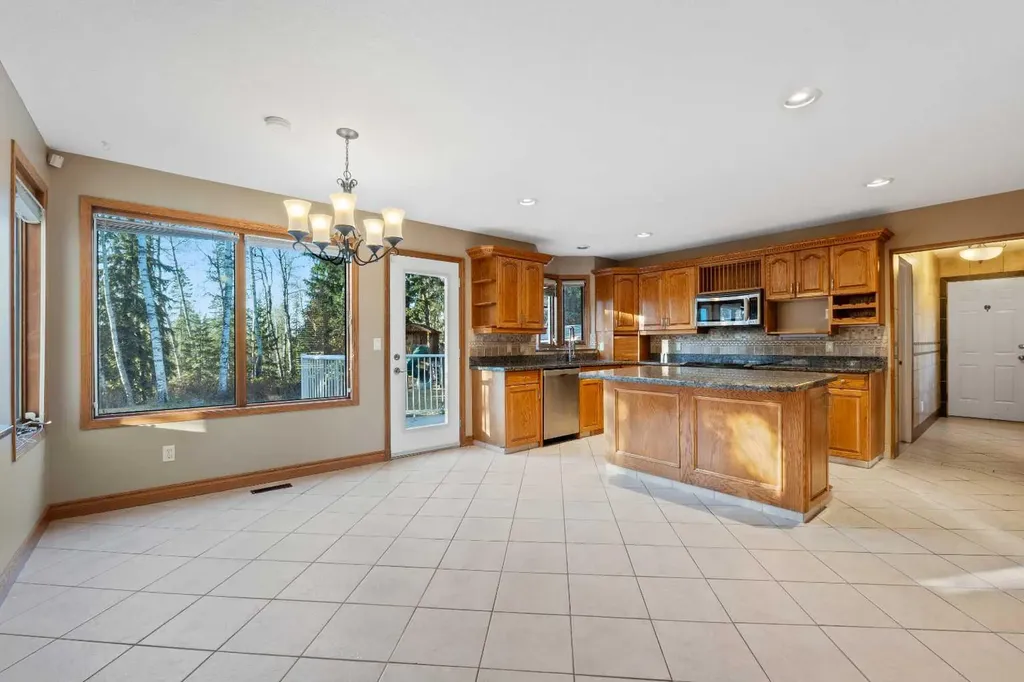 101 Park Drive Whitecourt AB T7S 1S6