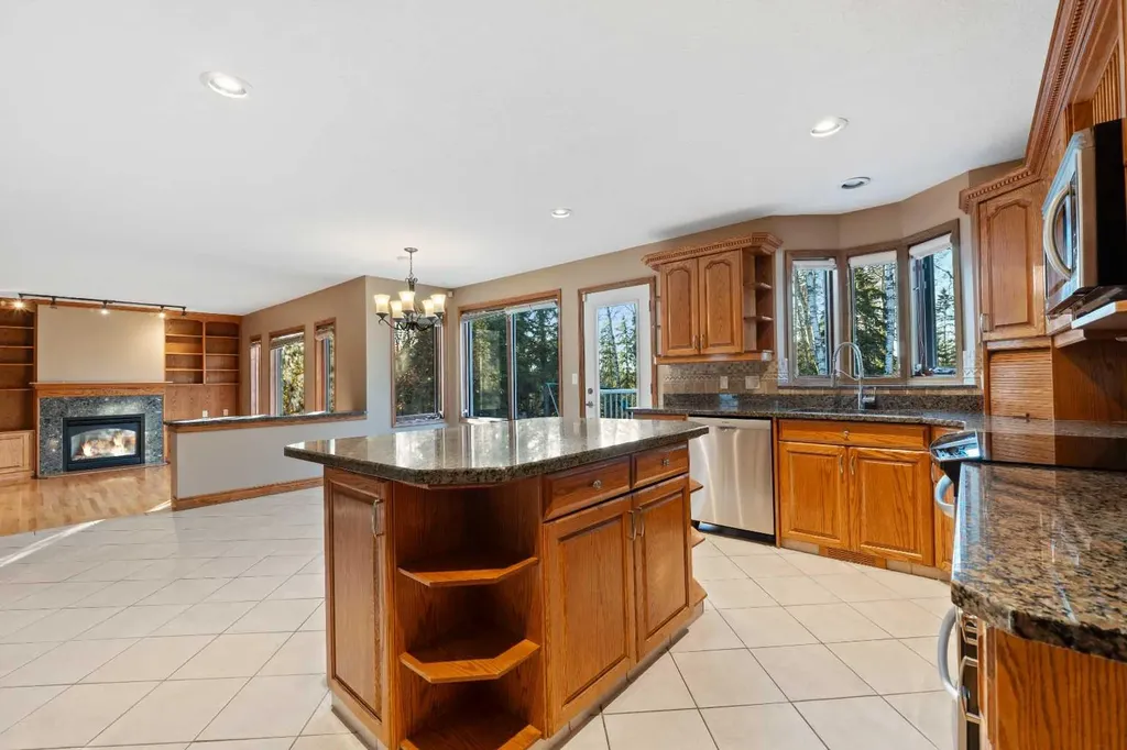 101 Park Drive Whitecourt AB T7S 1S6