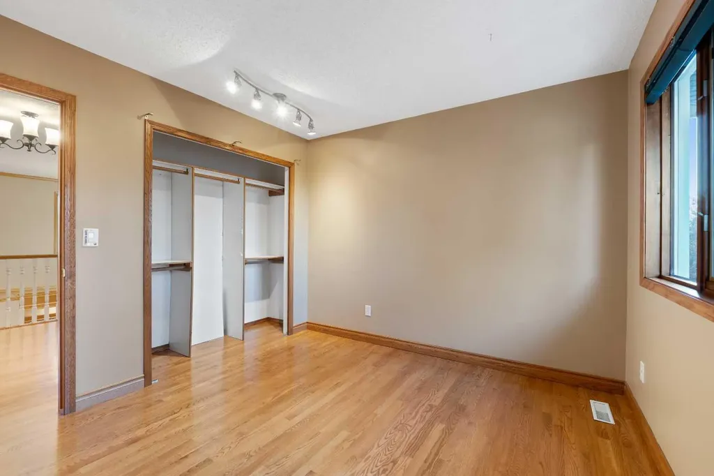 101 Park Drive Whitecourt AB T7S 1S6