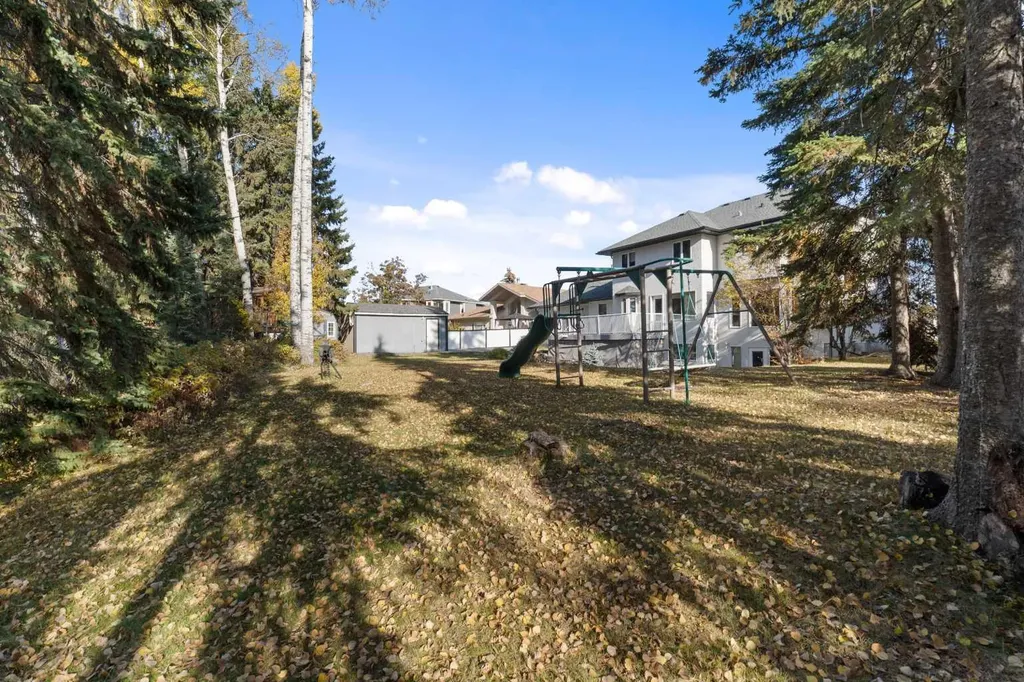 101 Park Drive Whitecourt AB T7S 1S6