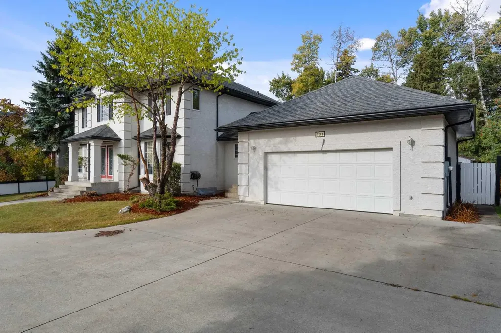 101 Park Drive Whitecourt AB T7S 1S6