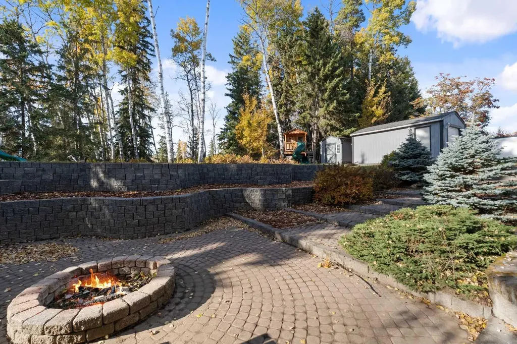 101 Park Drive Whitecourt AB T7S 1S6
