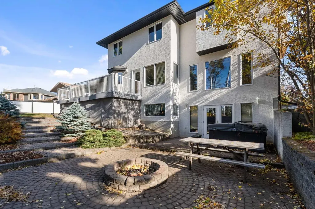 101 Park Drive Whitecourt AB T7S 1S6