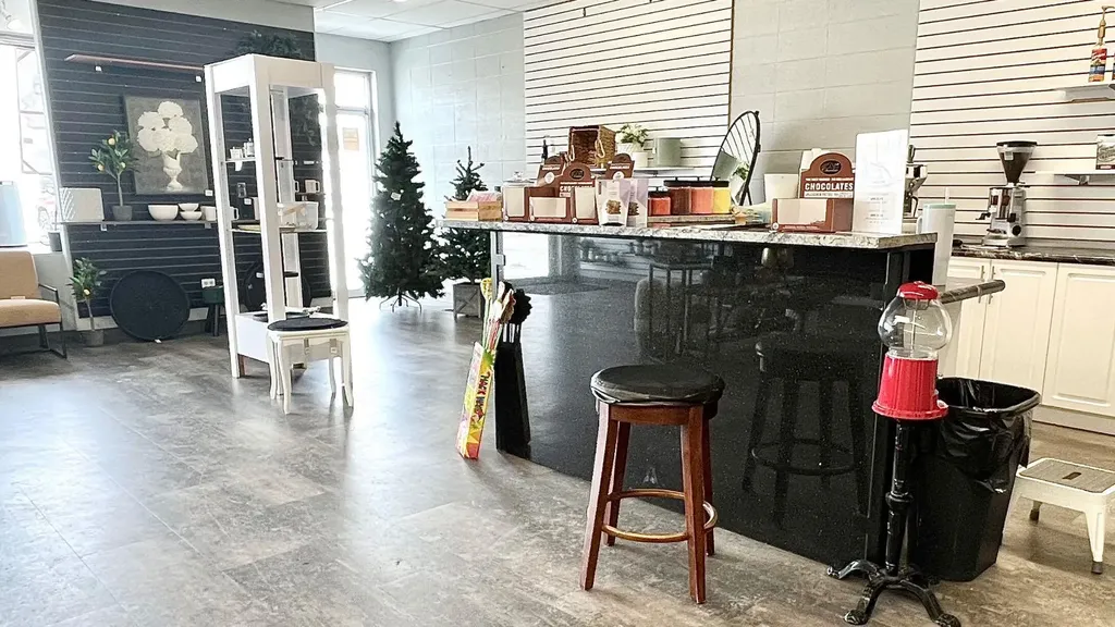113 Main Street Oyen AB T0J 2J0