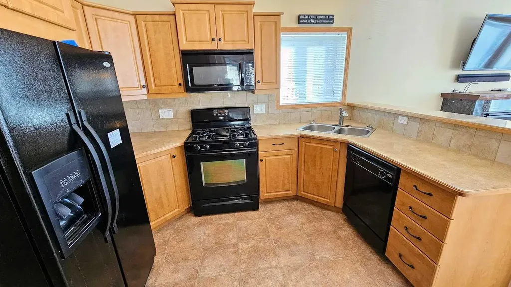 32351 Range Road 55 Rural Mountain View County AB T0M 1X0