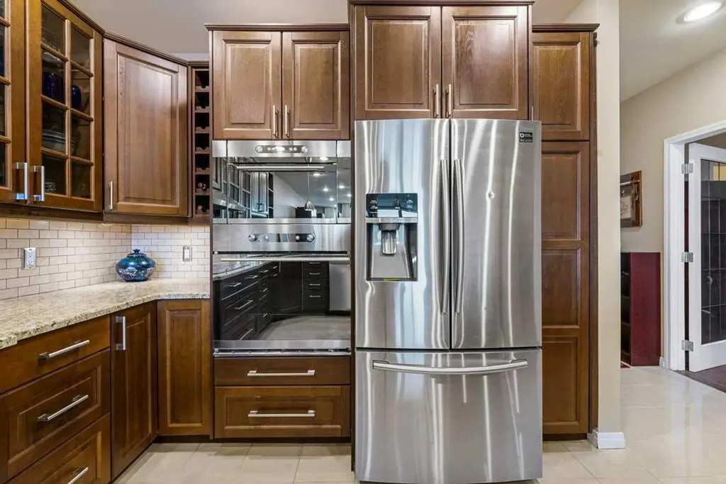 103 10 Avenue NW Calgary AB T2M 0B4