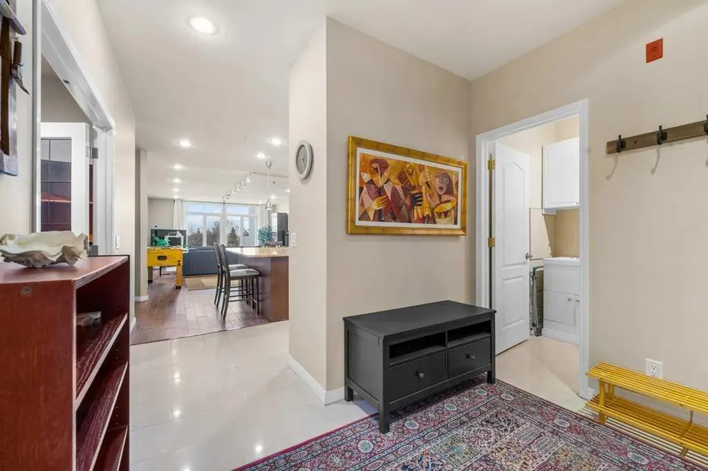 103 10 Avenue NW Calgary AB T2M 0B4